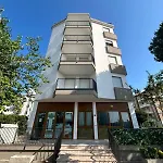 Condominio Caroline- SOLO PER FAMIGLIE- Walterigato Apartments